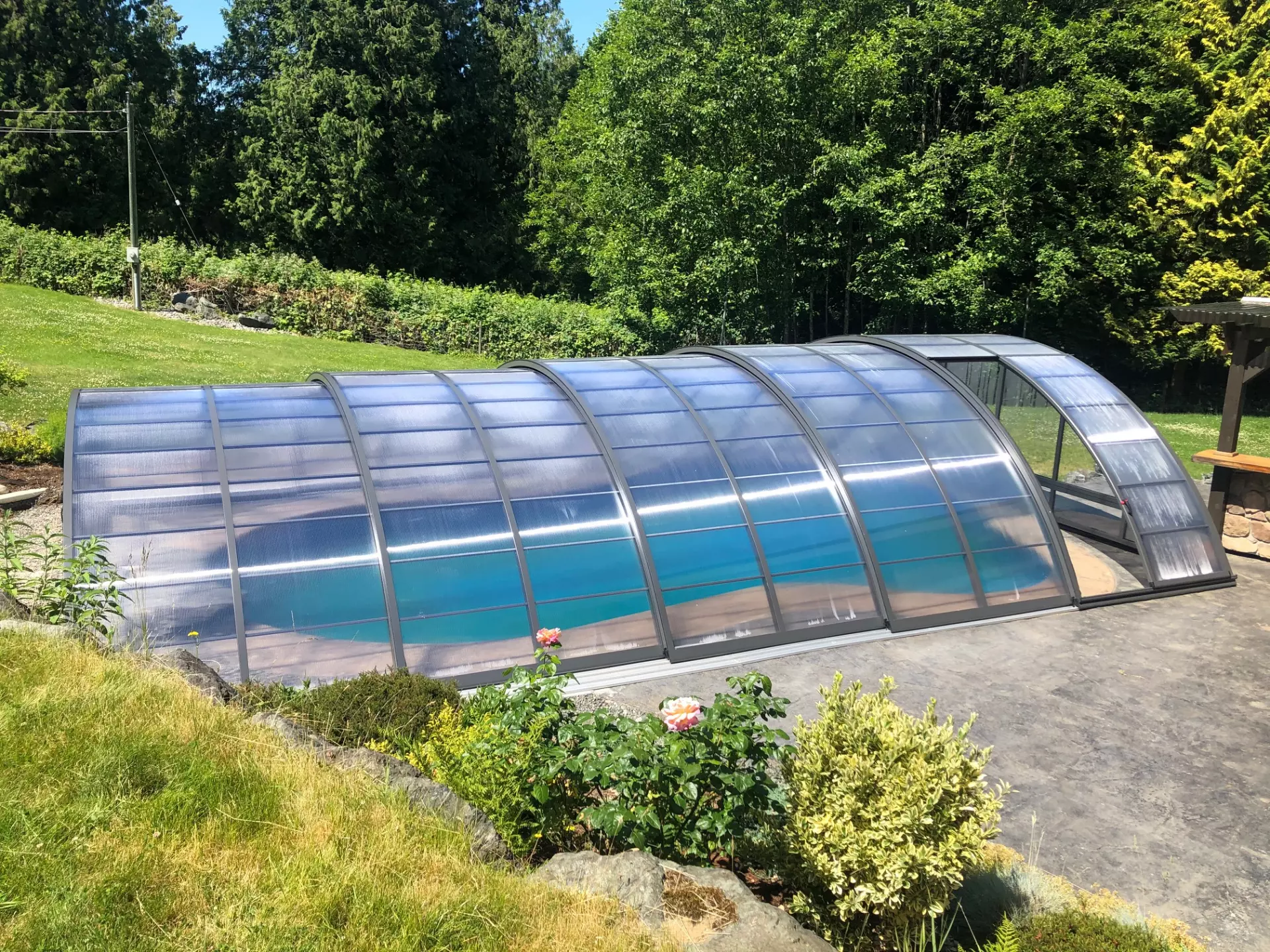 ALBIXON - Retractable pool enclosures and telescopic swim spa covers •  Albixon Canada